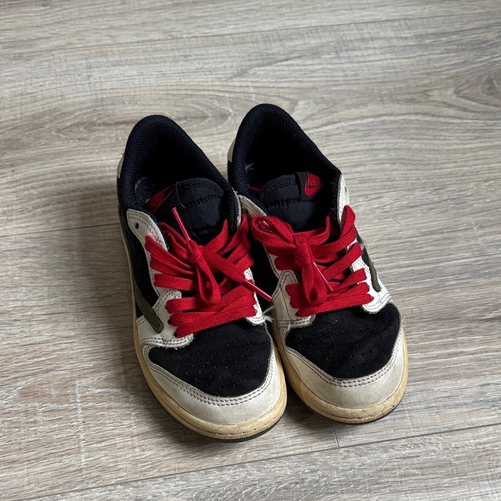 Travis Scott sneakers
